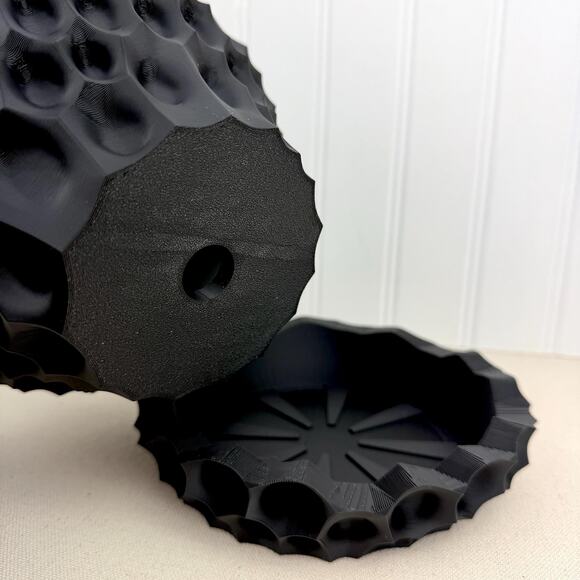 Bane Planter, Indoor Flower Pot, Tabletop Planter, Sculpted Geometric Pattern - Picture 7 of 11